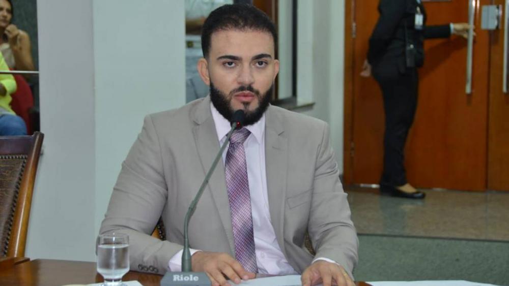 Léo Barbosa solicita a implantação de unidades do CER em Guaraí e Dianópolis