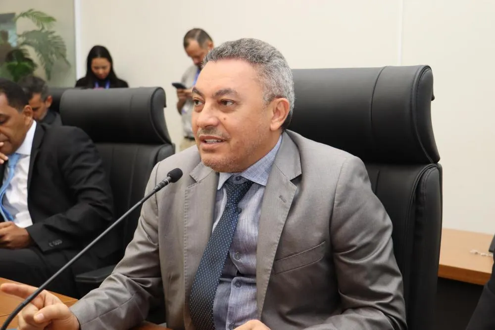 Marilon Barbosa cobra entrega das escrituras dos imóveis aos moradores do setor Jardim Canaã