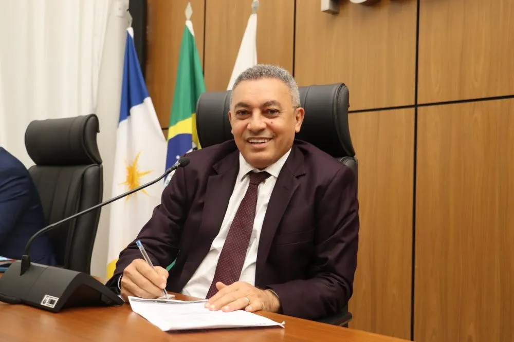 Marilon Barbosa solicita ao prefeito Eduardo a doação de terreno ao Estado para construção de campo Society em Taquaruçu