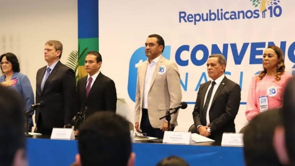 Em Brasília Wanderlei Barbosa reforça compromisso de desenvolvimento do Estado em convenção do Partido Republicanos