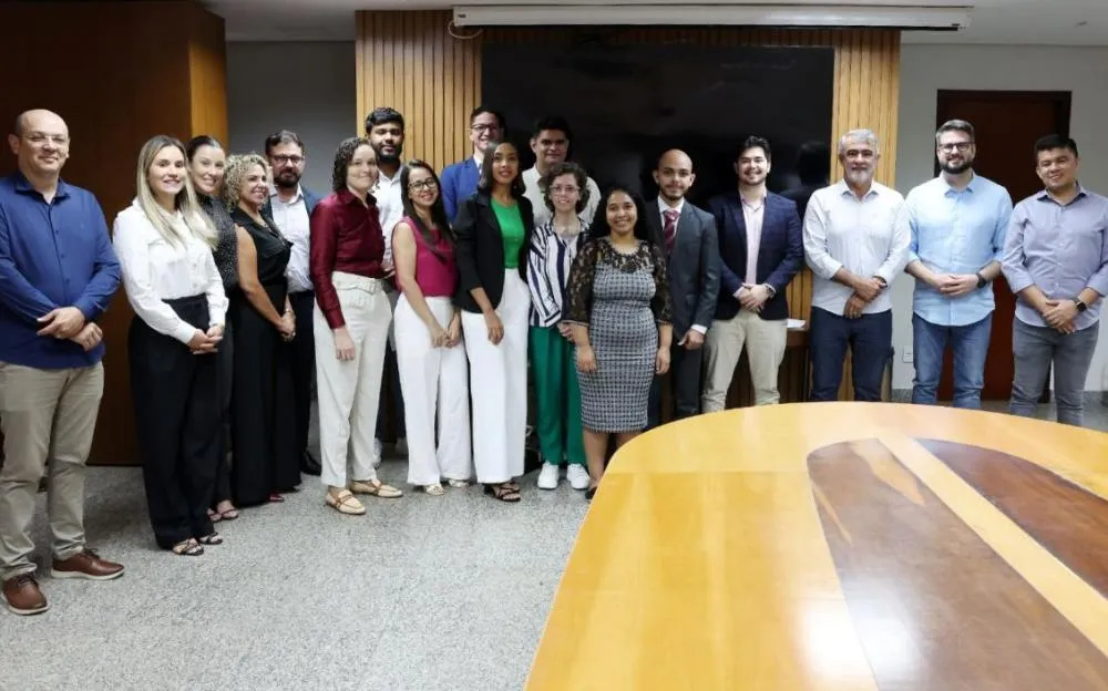 Aleto empossa primeiros dez servidores aprovados em concurso público