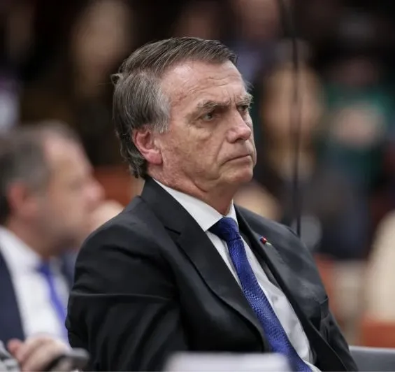 STF condena Bolsonaro a mais de 27 anos de prisão por tentativa de golpe