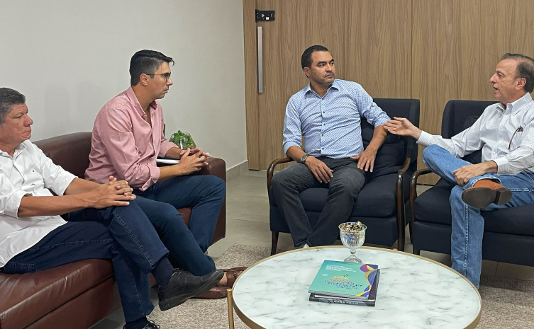 Governador Wanderlei Barbosa alinha tratamento de pacientes oncológicos com o Hospital do Amor