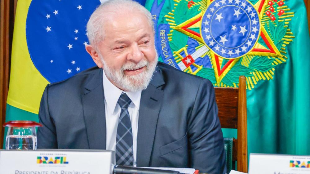 Datafolha de 6 meses de governo: Lula é aprovado por 37% e reprovado por 27%
