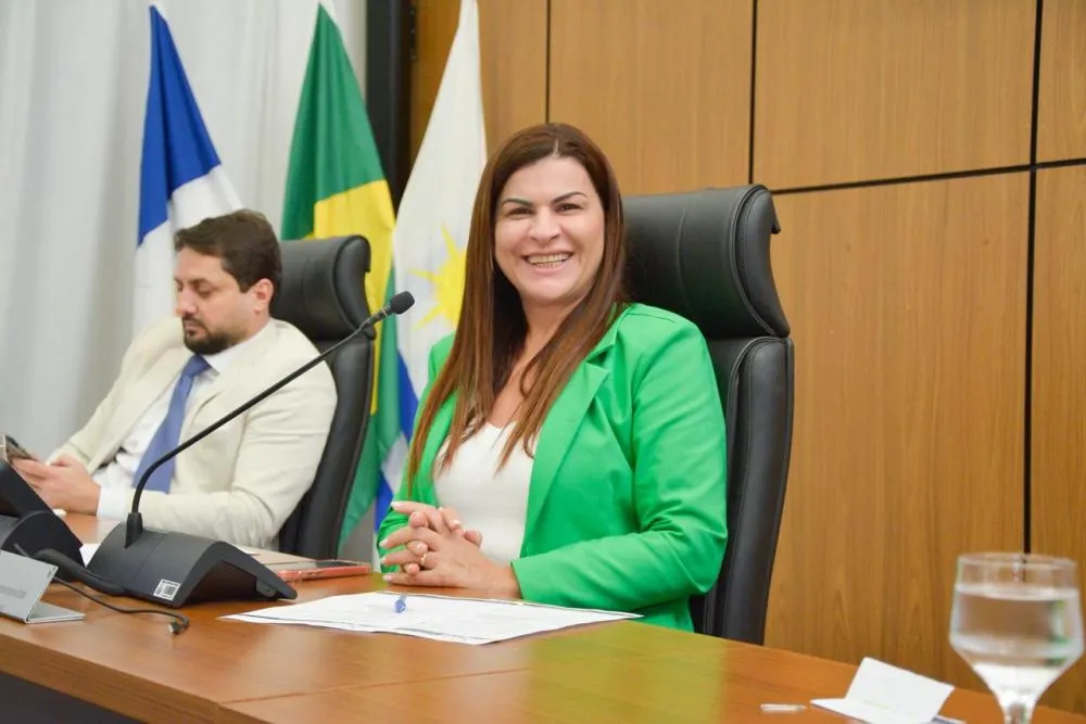 Karina Café solicita semáforo e quebra-molas na Avenida Perimetral Norte para reduzir acidentes em Taquaralto