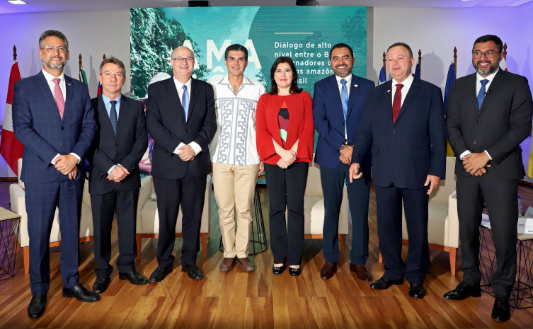 Pioneirismo do Estado na comercialização internacional de créditos de carbono durante encontro sobre investimentos na Amazônia legal