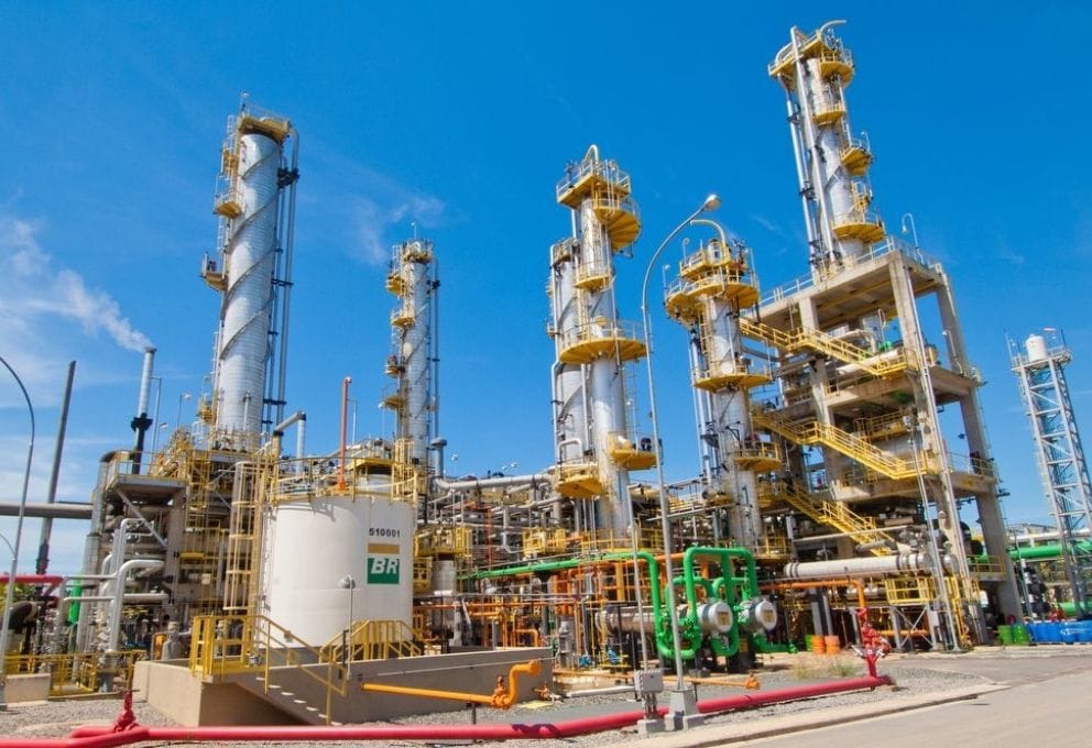 Contra alta dos combustíveis, FUP defende autossuficiência no refino