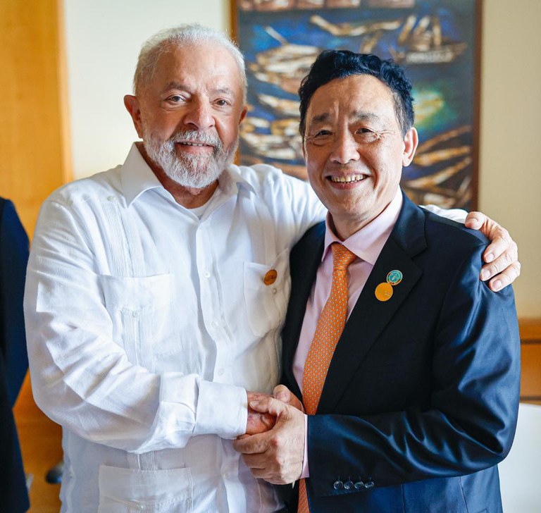 Em Havana, presidente Lula se reúne com o diretor-geral da FAO e destaca atuação em conjunto no combate à fome e à desigualdade