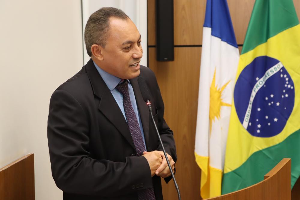 Vereador Marilon Barbosa solicita duplicação e pavimentação de avenidas nas quadras industriais de Palmas
