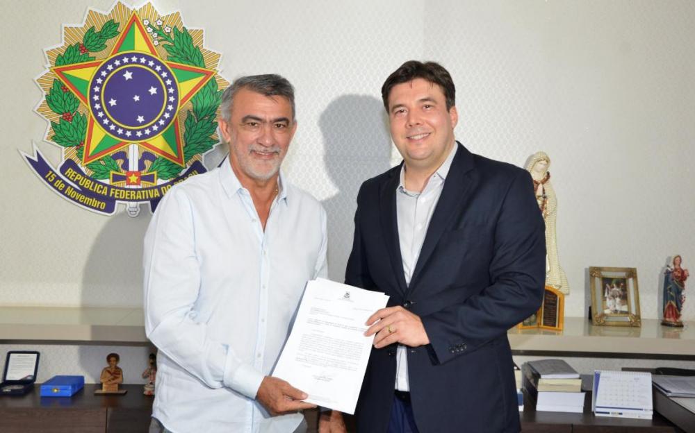 Amélio Cayres anuncia data de publicação do edital do concurso da Aleto