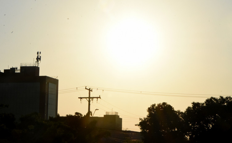 SES orienta população sobre cuidados durante nova onda de calor no Tocantins