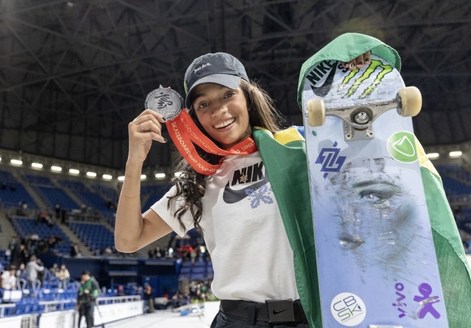 Rayssa Leal conquista prata no Mundial de skate street no Japão