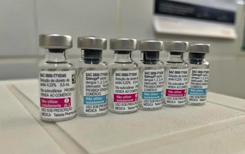 Vacina da dengue: Saúde vai priorizar crianças e jovens de 6 a 16 anos